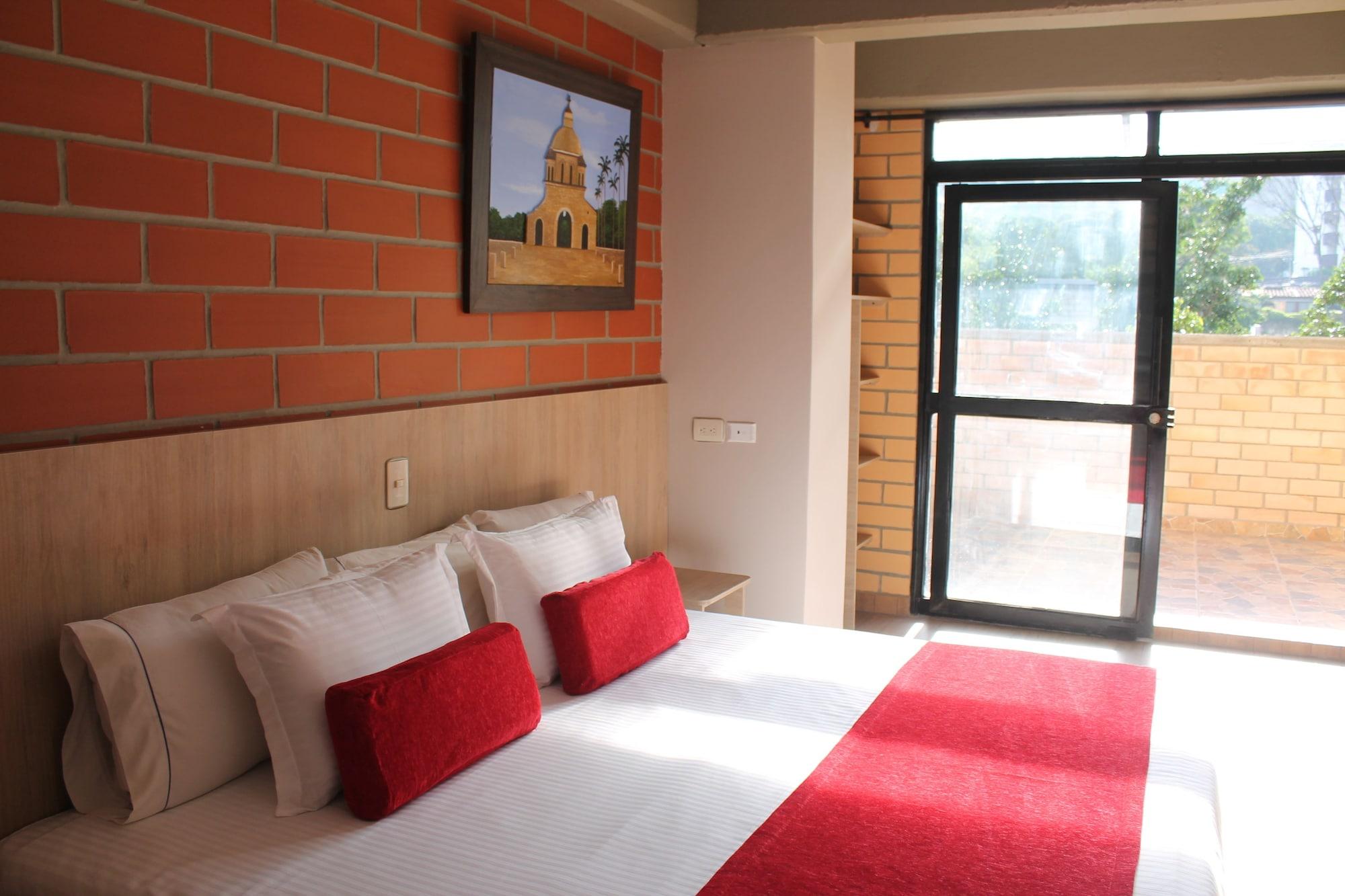 מדיין Hotel Provenza Garden מראה חיצוני תמונה